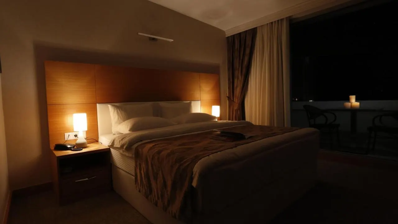 Mien W Suites İstanbul 4*,